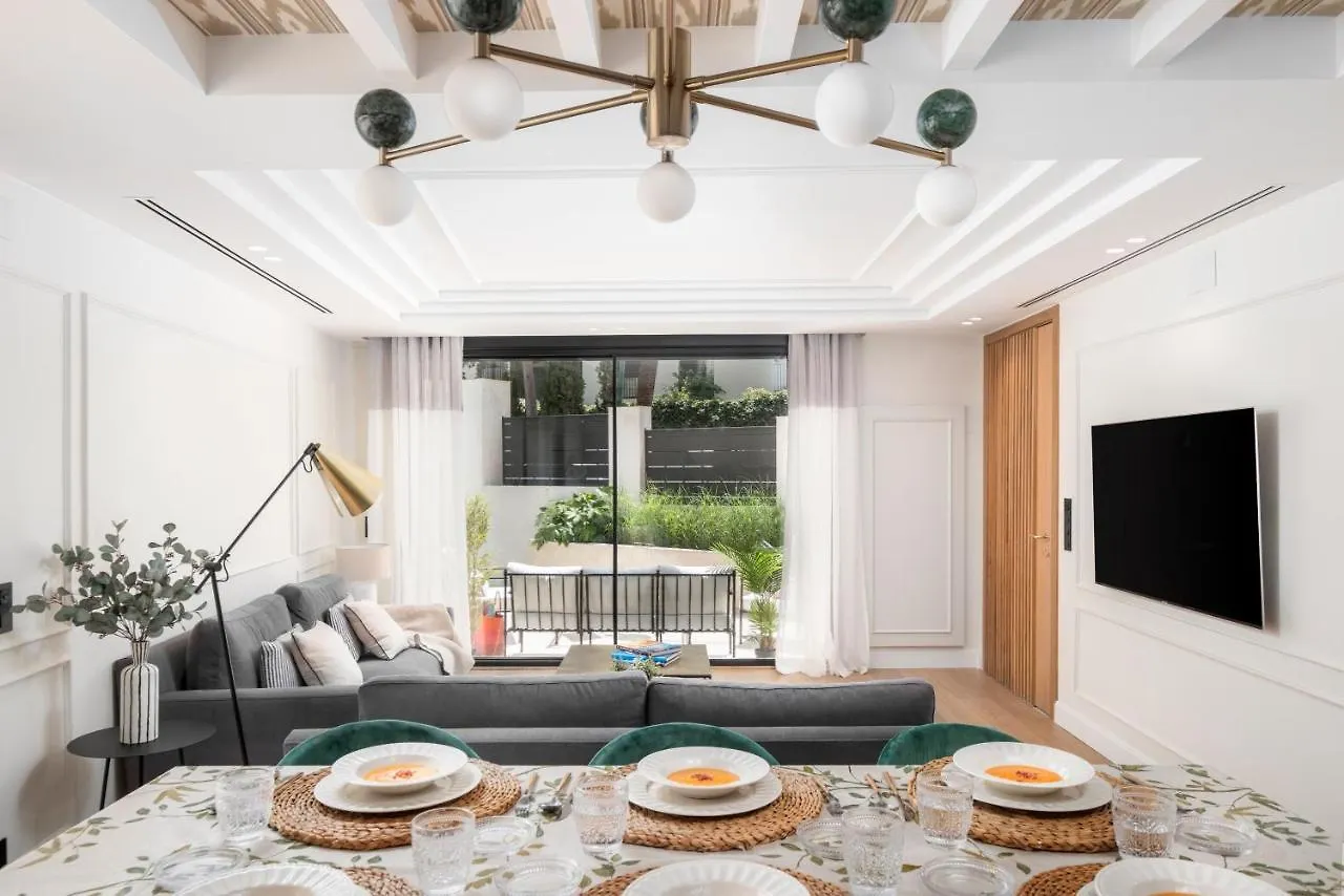 Apartamentos La Zagalilla Малага