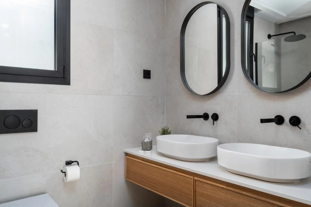 Apartamentos La Zagalilla Малага