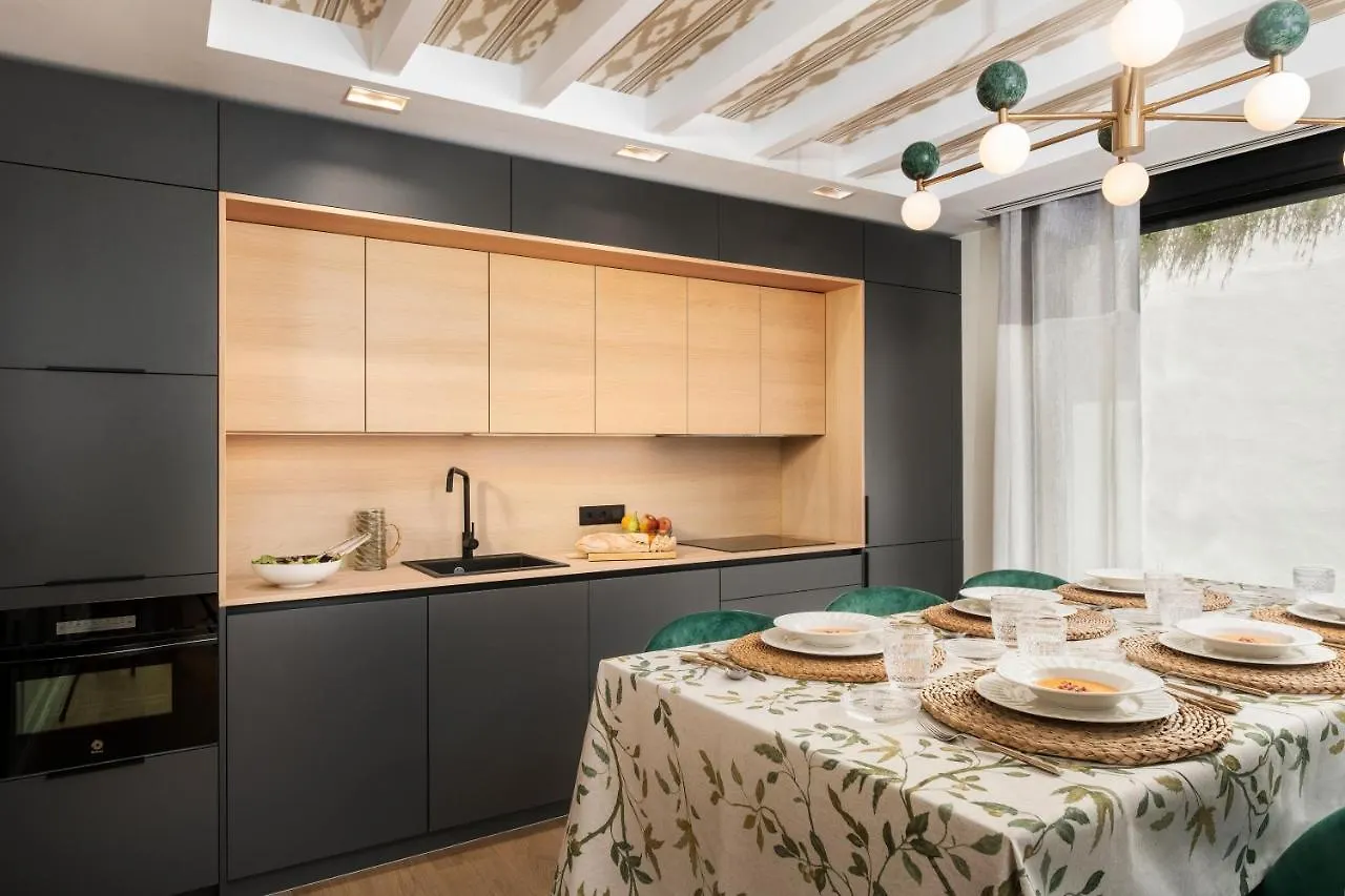 Apartamentos La Zagalilla Малага Апартаменты
